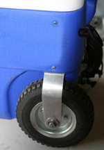 cruzin cooler with stabilizers