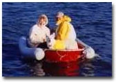 riding in dinghy dogs